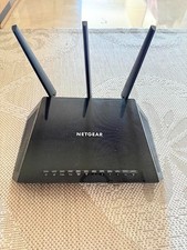 NETGEAR Nighthawk AC2600 Smart WiFi Router (R7400)