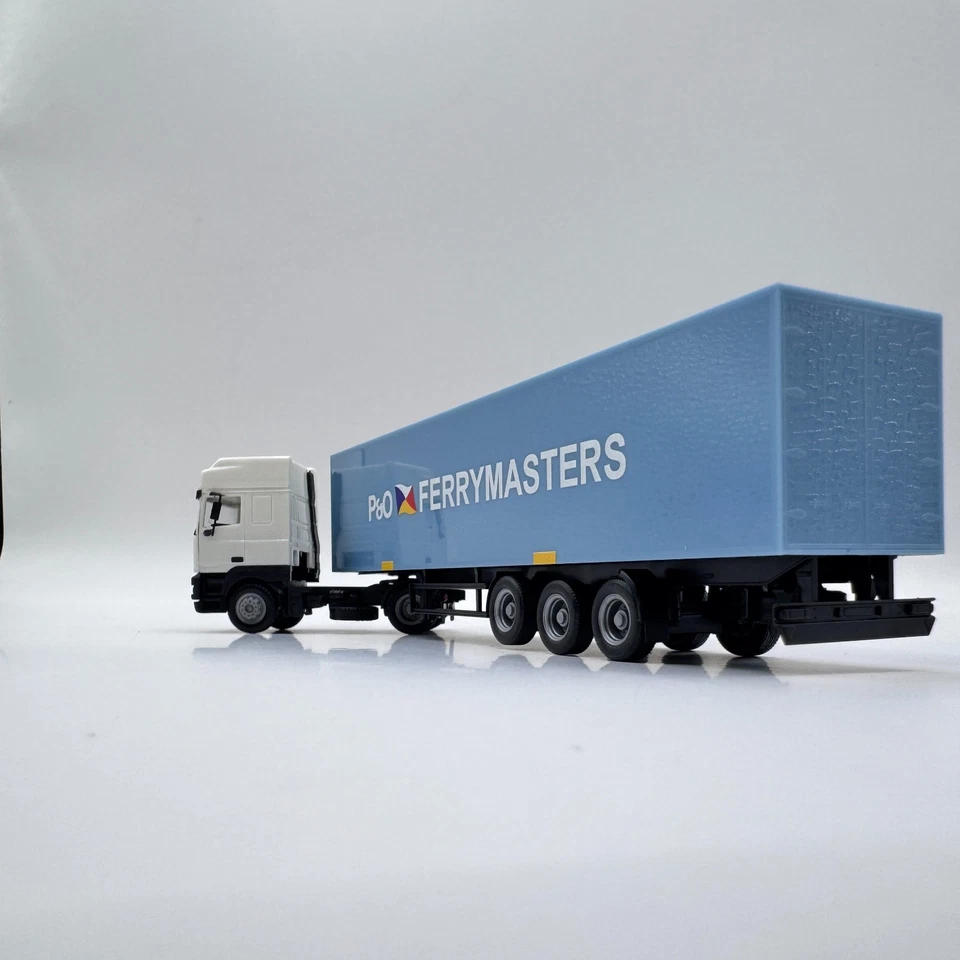 DAF 95 Truck with Semitrailer “P&O Ferrymasters” scale 1/87 (H0) - Image 2 of 4