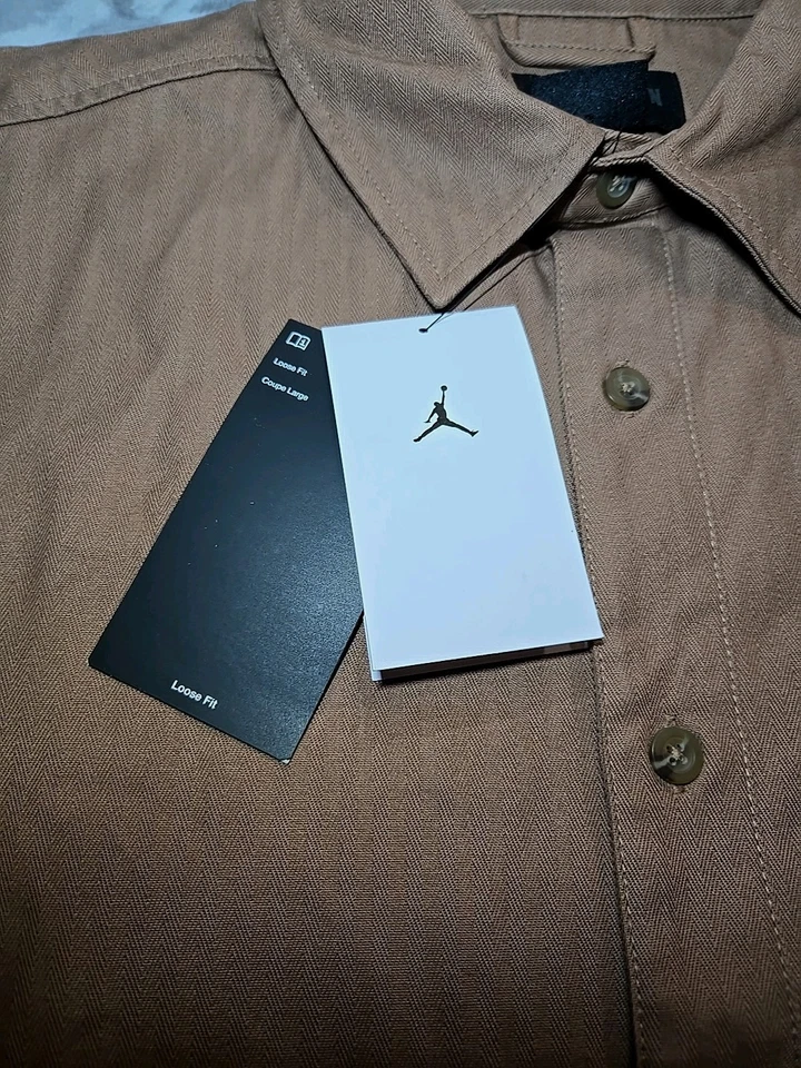 NWT Air Jordan Essentials Button Down Long Sleeve Shirt Men's M Brown FV7446-223 - Image 3 of 4