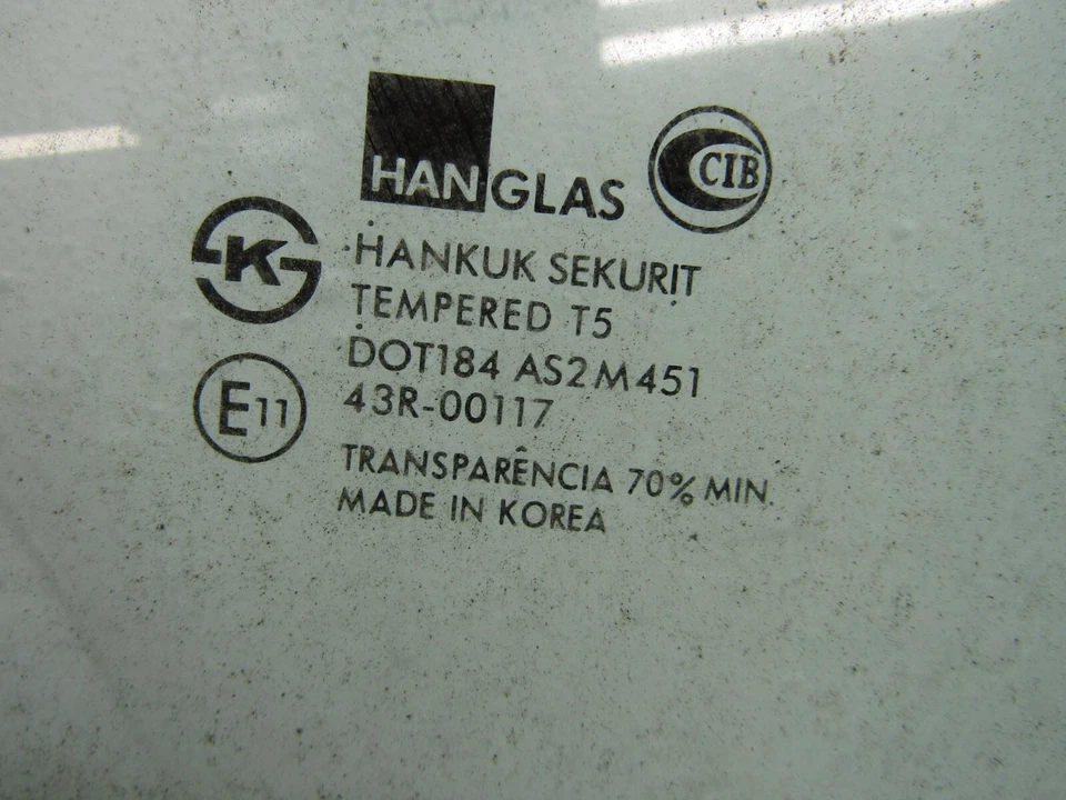 Passenger Side Rear Door Window Glass XG350 2002 2005 Hyundai Right Back OEM - Image 2 of 4