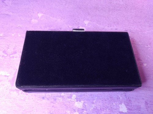 Humidor de cigarros TROIKA cuero negro viaje interior de cedro para 3 cigarros 6 pulgadas - Imagen 8 de 9