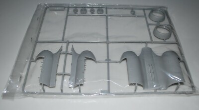 TRUMPETER A-10A THUNDERBOLT II 02214  PARTS  SPRUE J-MAIN NACELLE ASSY+MORE 1/32