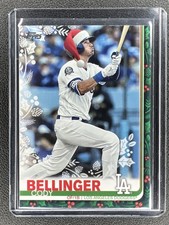 2019 Topps Holiday - Rare Variation Cody Bellinger #HW42 Wearing Santa hat 