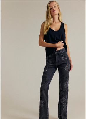 We The Free Irie Embroidered and Studded Jeans - NWT Size 30