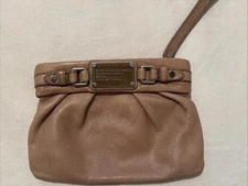 Marc By Marc Jacob’s standard supply Leather wristlet/Purse