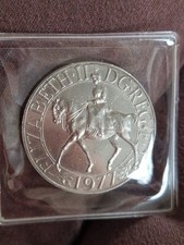 Queen Elizabeth II 25th Jubilee Commemorative Coin 1977 In Plastic Wallet