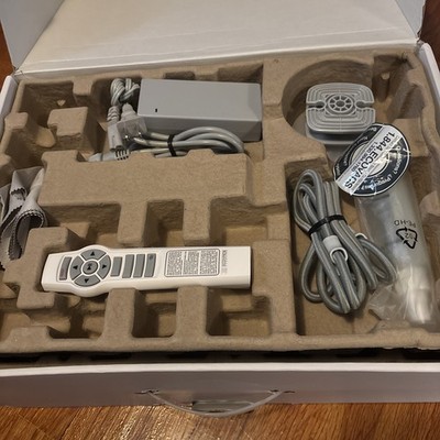 Ecovacs Winbot W950 950 White The Windows Cleaning Robot in Box w/ Accessories
