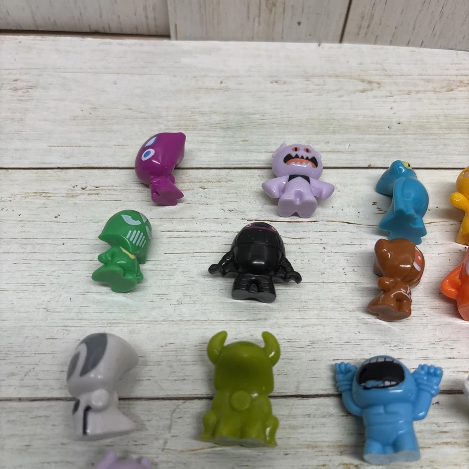 Lot of 40 Random Gogos Crazy Bones 1990s - Image 2 of 4