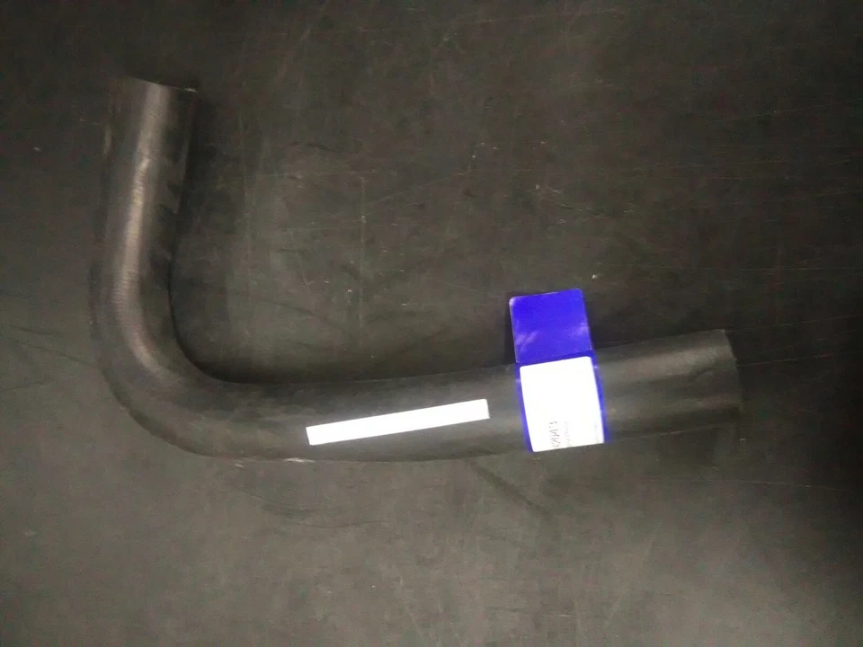 Manguera de refrigerante radiador superior Volvo 960 S90 V90 9142043 - piezas Uro Foto 2 de 2