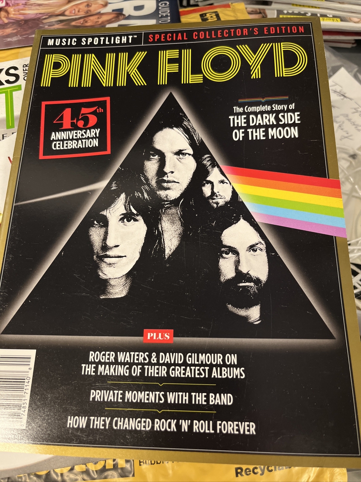 PINK FLOYD 45th Anniversary Celebration  2018 Collector's Edition Magazine T-124