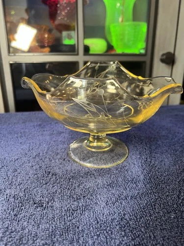 Lancaster Glass Company Jubilee Yellow depression glass bowl,