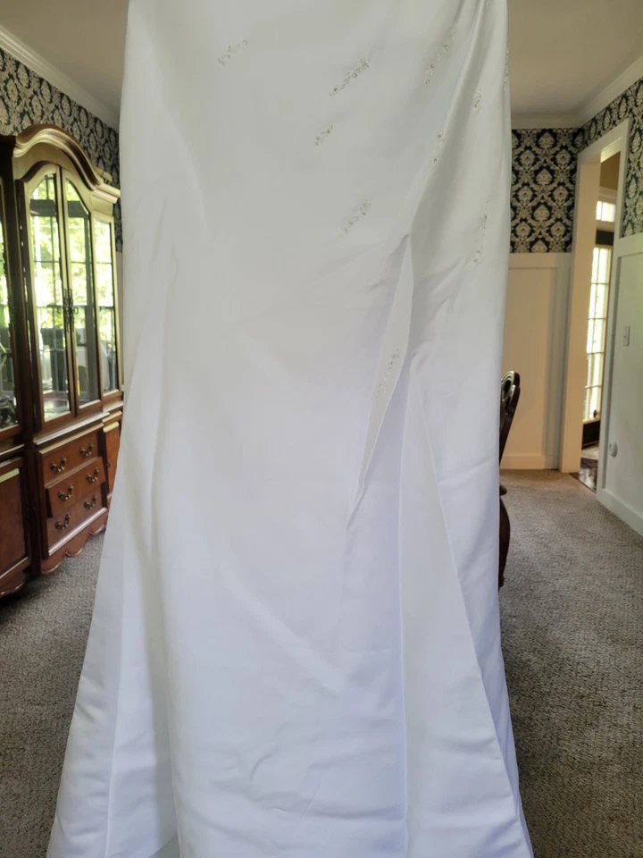 W1 White One Wedding Gown Bridal Dress Size 6 RASO REAL BORDADO - Image 4 of 4