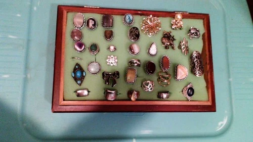 Vintage Lot Of 35 Costume Jewelry Ring Lot Gold Silver Tone Rhinestone Cocktail