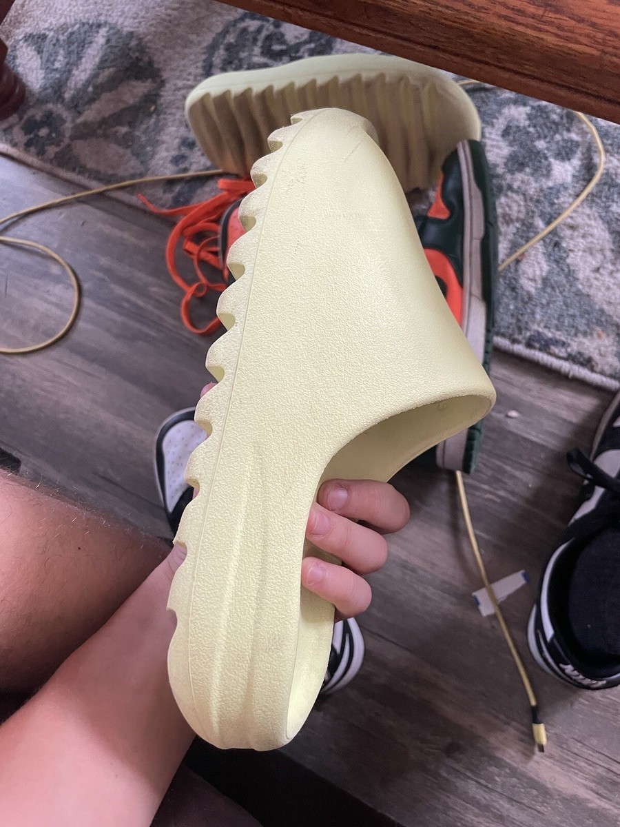 NEW Men's adidas Yeezy Slide Glow Green (HQ6447) Size 9 US