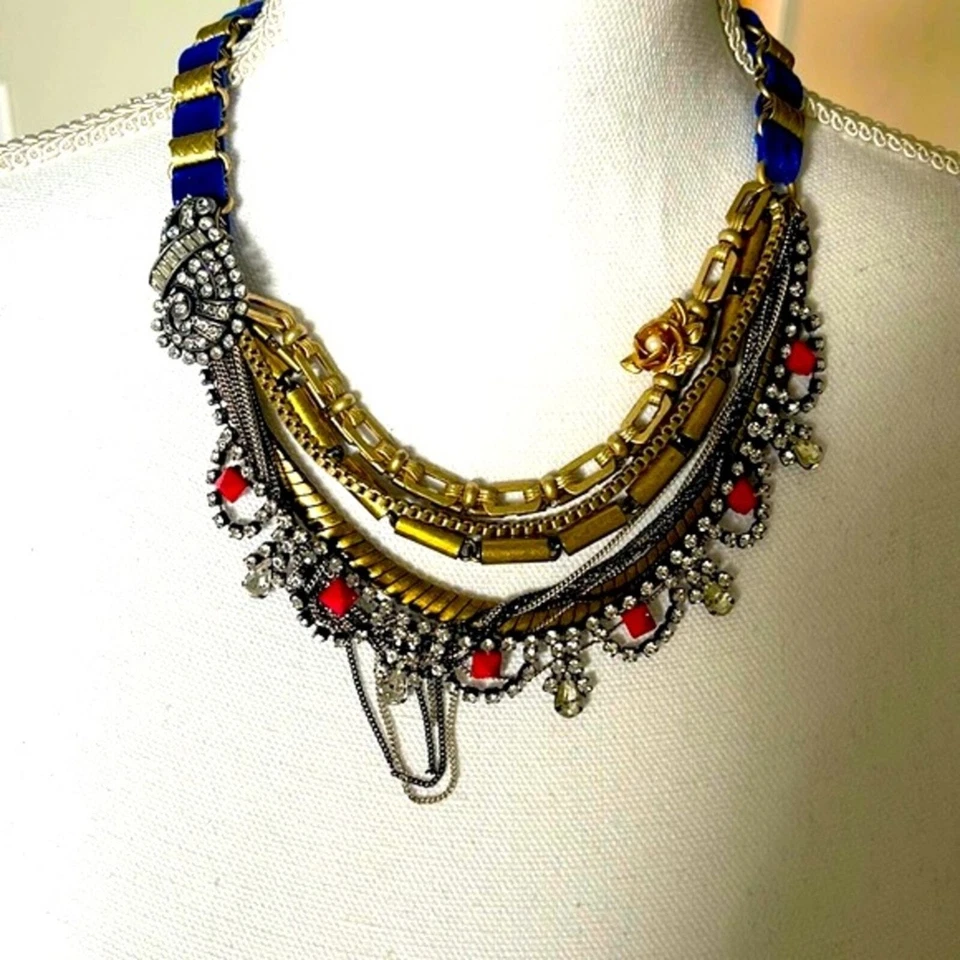 Collar Juicy Couture con múltiples cadenas de diamantes de imitación