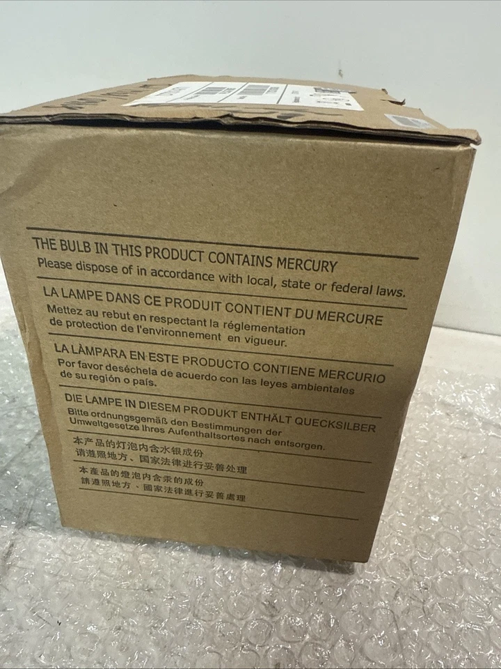 IET Genuine OEM Replacement Lamp for Hitachi DT01471 Projector (Philips Bulb) - Image 4 of 4