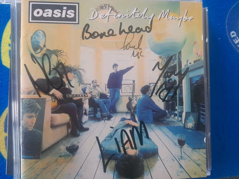 Oasis Definitely Maybe Promo Signed By Original Members - Image 2 of 4
