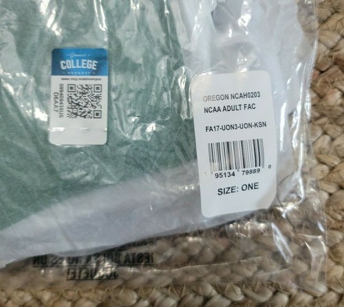 Oregon Ducks: Face Covering 3-Pack Fanatic Branded Adult Licensed ~ NEW ~ SEALED - Picture 2 of 7