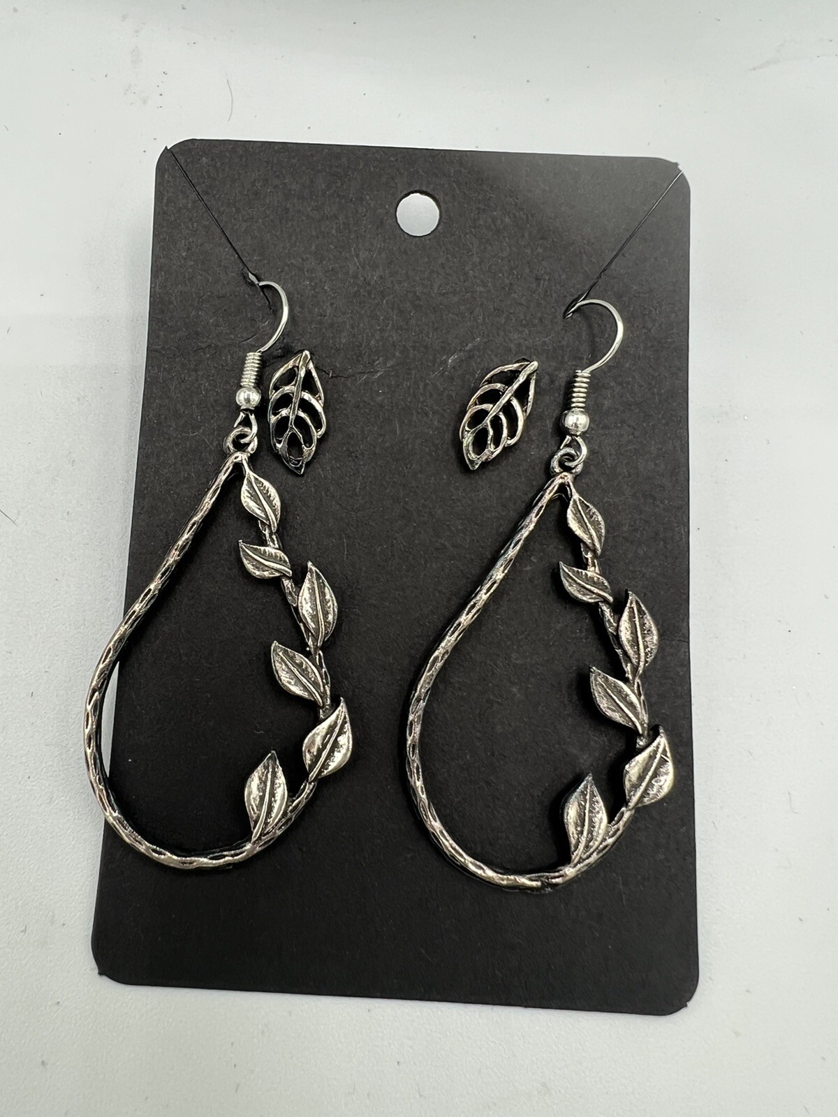 Leaf Design Silver Tone Fish Hook Dangle Earrings… - image 5