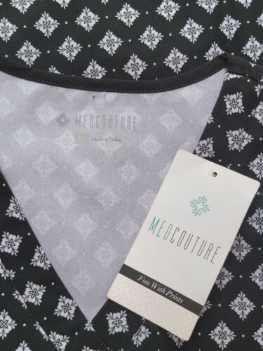 NWT Med Couture Floral Women's Lightweight Black & White Scrub Top Size- XS - Picture 5 of 8