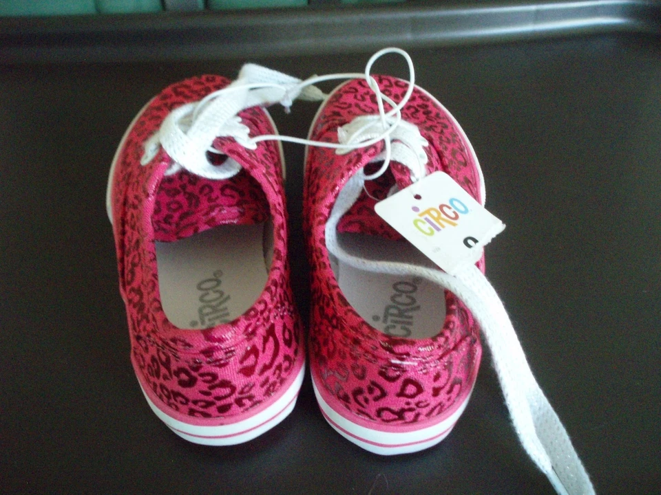 CIRCO ~ Tênis/sapatos padrão rosa infantil tamanho 8 ~ NOVO - Imagem 3 de 4