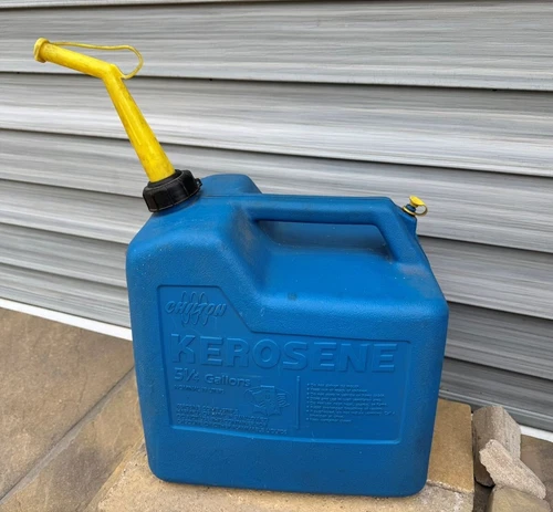 Vintage CHILTON  PK50 Pre-Ban Vented 5 1/4 Gallon Blue Fuel Kerosene Can USA