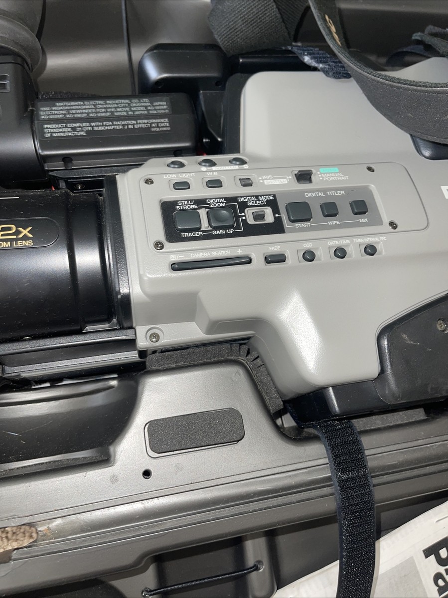 Panasonic S-VHS Camcorder w/ Movie System Case VW-SHM20 As