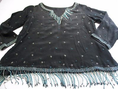 MASSGESCHNEIDERT HERGESTELLT IN INDIEN HÜBSCHE SCHWARZE SEIDENBLUSE UK 12 BLAU SILBER PERLEN QUASTEN