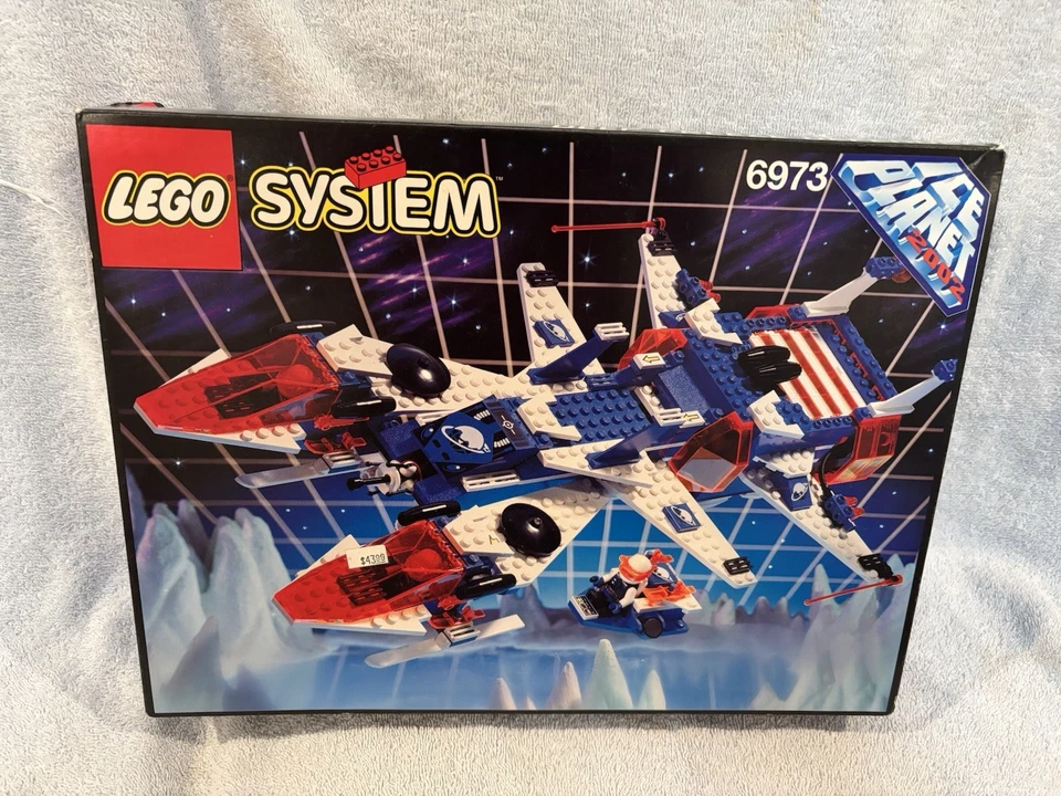 LEGO Space Ice Planet 2002 6973 Deep Freeze Defender complete w/ box! - Image 4 of 4