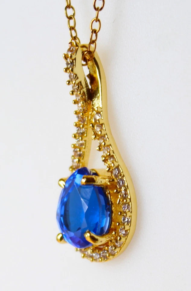 Saphir Bleu de 6,72 ct- Certificat AGI - Pendentif + Chaîne Acier Inoxydable - Photo 4/4