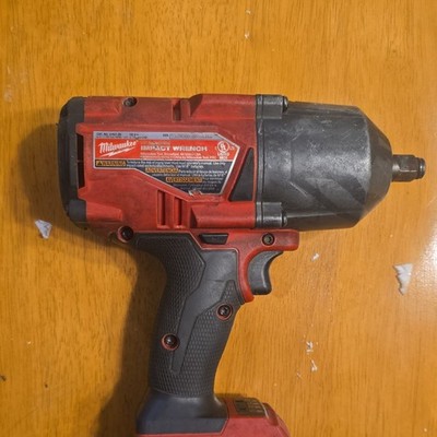 Milwaukee 2767-20 M18 18V Impact Wrench 1/2'' Square Ring Red Black Used