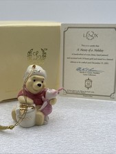 2001 Disney Classic A Honey of a Holiday Lenox Pooh Piglet Ornament 24k Ivory