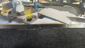 LEGO Batman The Batcave: The Penguin and Mr. Freeze's Invasion 7783 New Retired