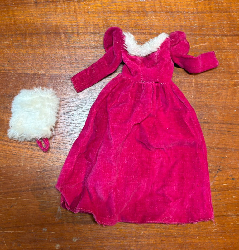 HTF Vintage Barbie #3215 Royal Velvet for Miss America 1971-72 with Hand Muff