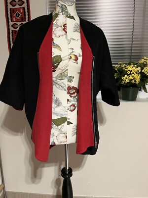 Black And Red Vest Chick Code Size 42