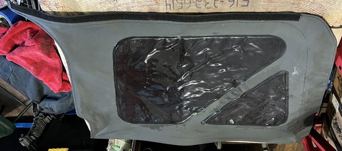Pavement Ends Soft Top driver Side Window 97-06 Jeep Wrangler TJ Black 1997-2006 - 第 1/8 張圖片