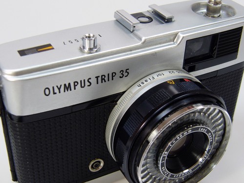 Used / Olympus Trip 35 35mm film Camera / 40mm f/2.8 - Picture 21 of 23