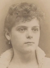 BROOKLYN, NY, PHOTO OF LADY W/ BEAUTIFUL DRESS