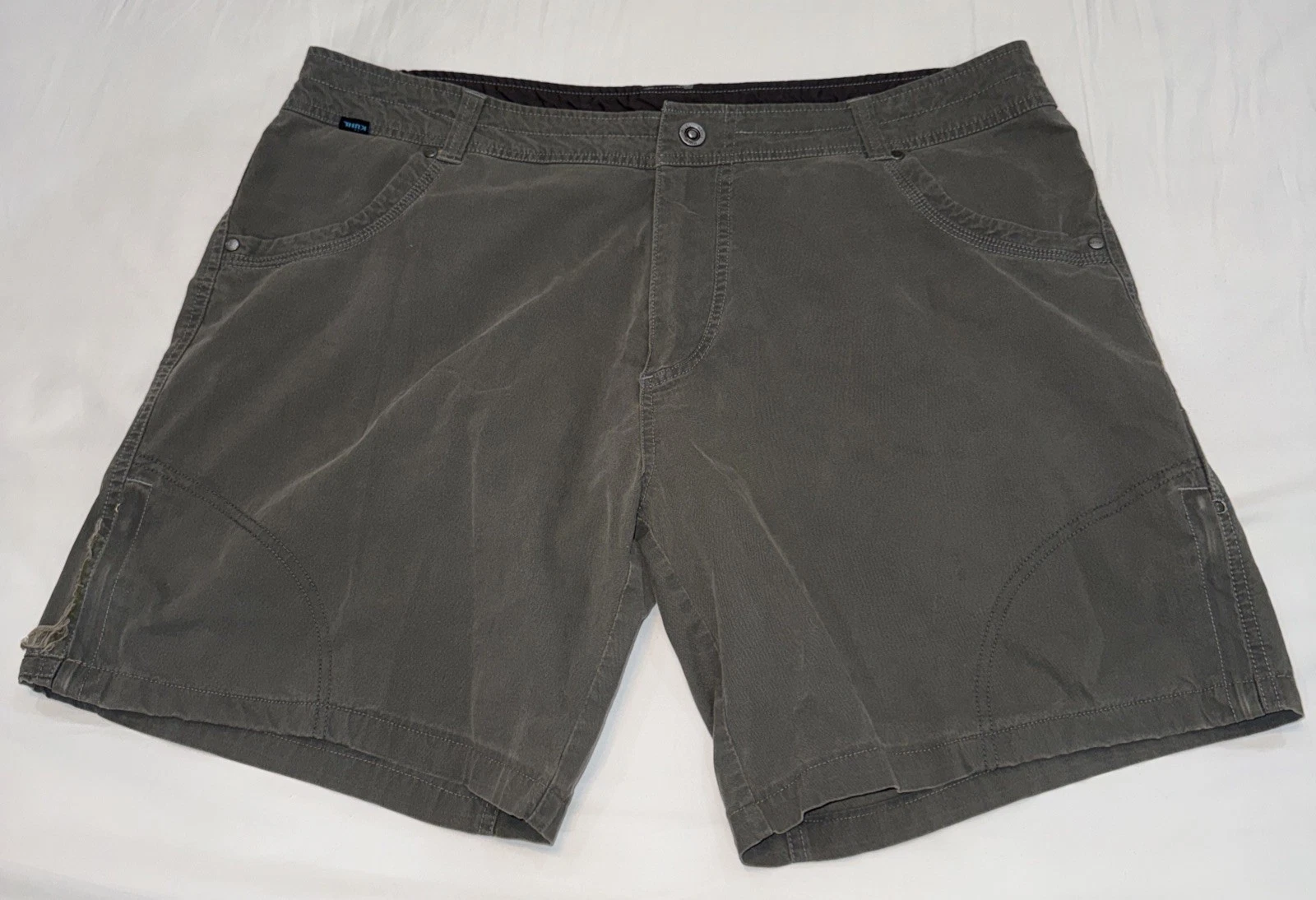 Kuhl Mens 40 Vintage Patina Dye Cargo Hiking Shorts Olive Green Outdoor Utility