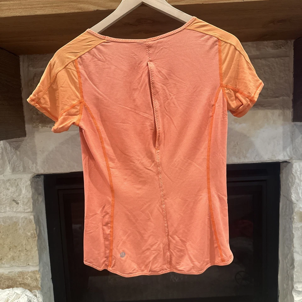 Camiseta de running naranja Lululemon para mujer talla 6 Foto 3 de 4