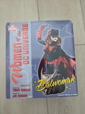 DC Direct Women of the DC Universe Bust Series 2 Batwoman 1775/4000 New