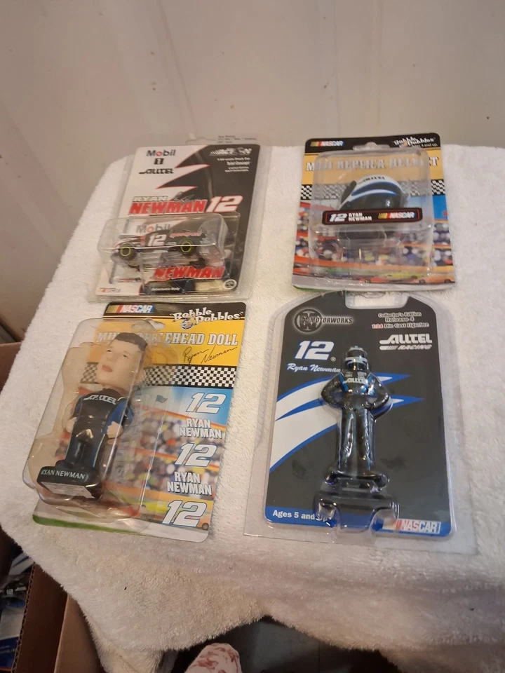 Nascar Lot Ryan Newman #12 12 Items - Image 4 of 4