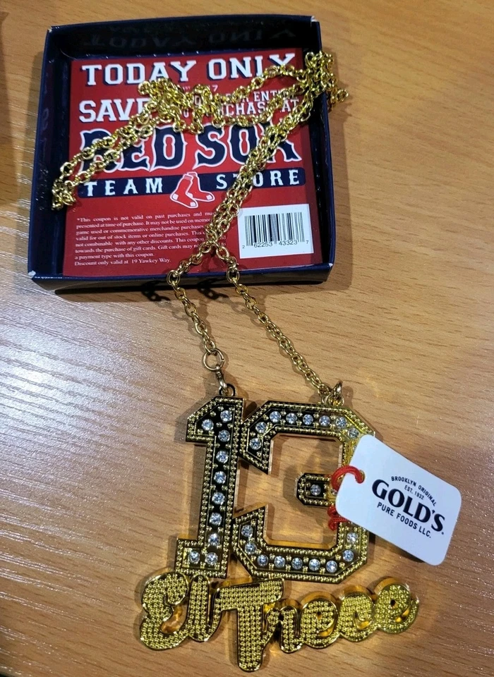 El Trece Hanley Ramirez Red Sox Necklace Promotion CIB With Box Rare Sp Ssp - Image 2 of 4