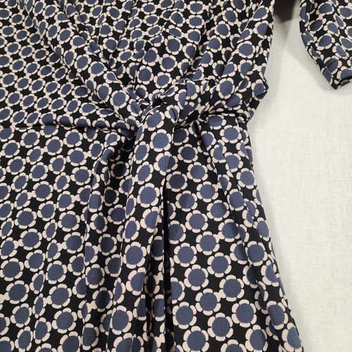Vestido envolvente sintético Ann Taylor negro gris estampado floral geométrico pequeño elástico - Imagen 4 de 8