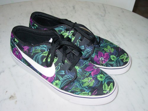 nike toki low floral