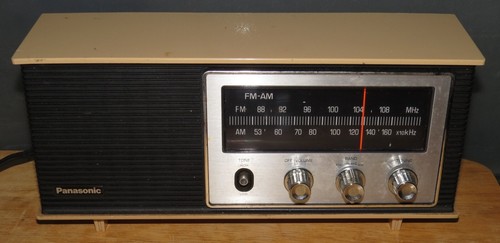 Vintage Panasonic Transistor Radio Am/Fm - 1972? - Model 6283
