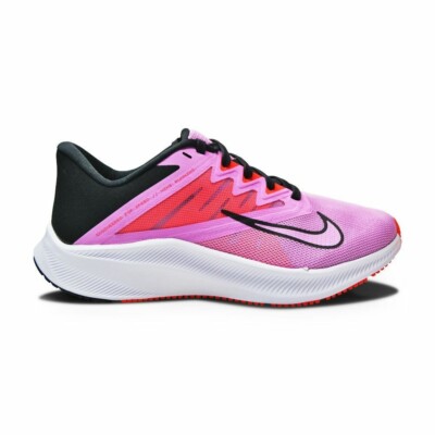 Damen Nike Quest 3 US 7 UK 4,5