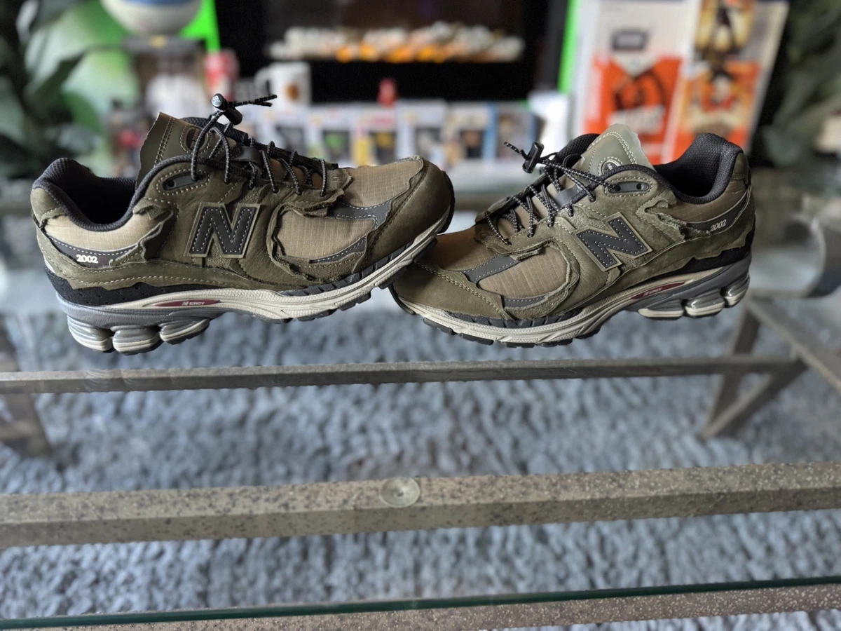New Balance 2002R Vintage Leather Pack - Green for Sale