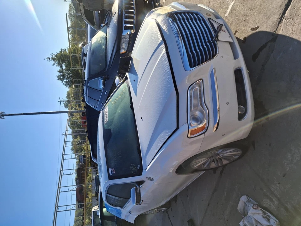 Conjunto de faros izquierdos usados se adapta a: Chrysler 300 xenón 2011 HID izquierdo grado A Foto 2 de 4