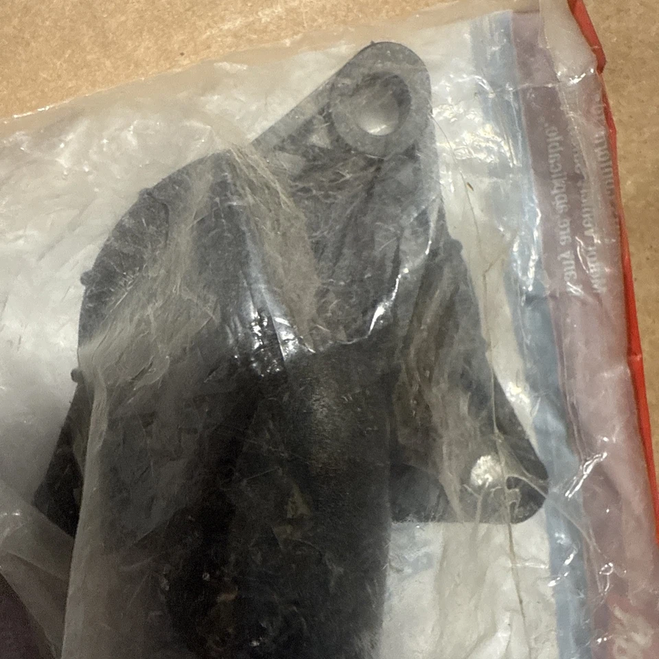 Carcasa termostato refrigerante motor Motorcraft RH-158 05-10 Ford Mustang 4,0 L-V6 Foto 4 de 4